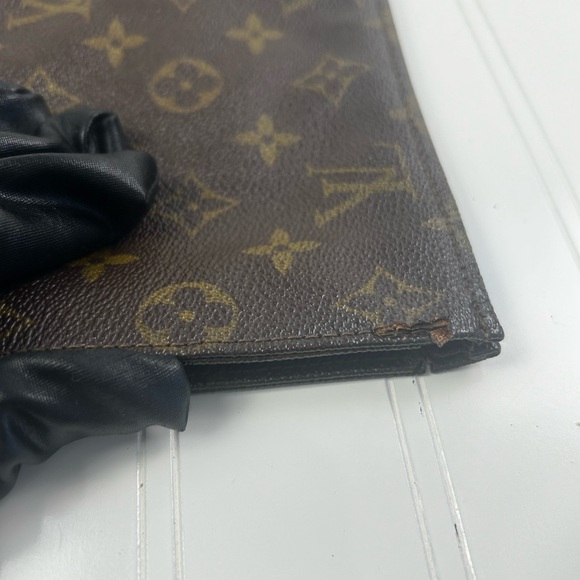 Louis Vuitton Monogram Toiletry Pouch Cosmetic Bag Clutch 26 - Picture 6 of 15